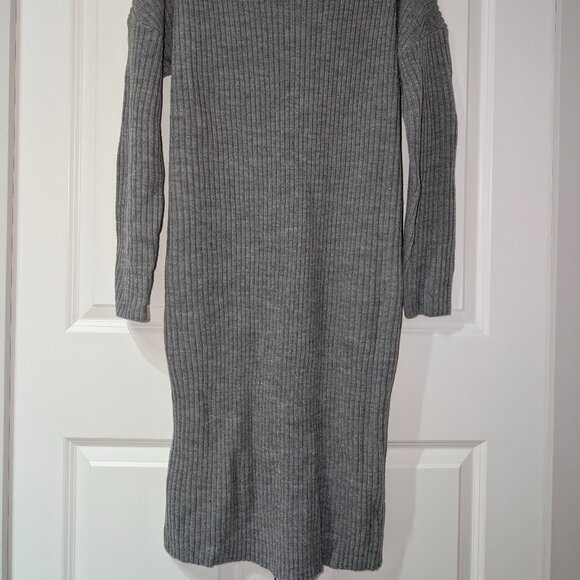 Women's Knit Oversized Gray Sweater Size Large - Picture 2 of 3